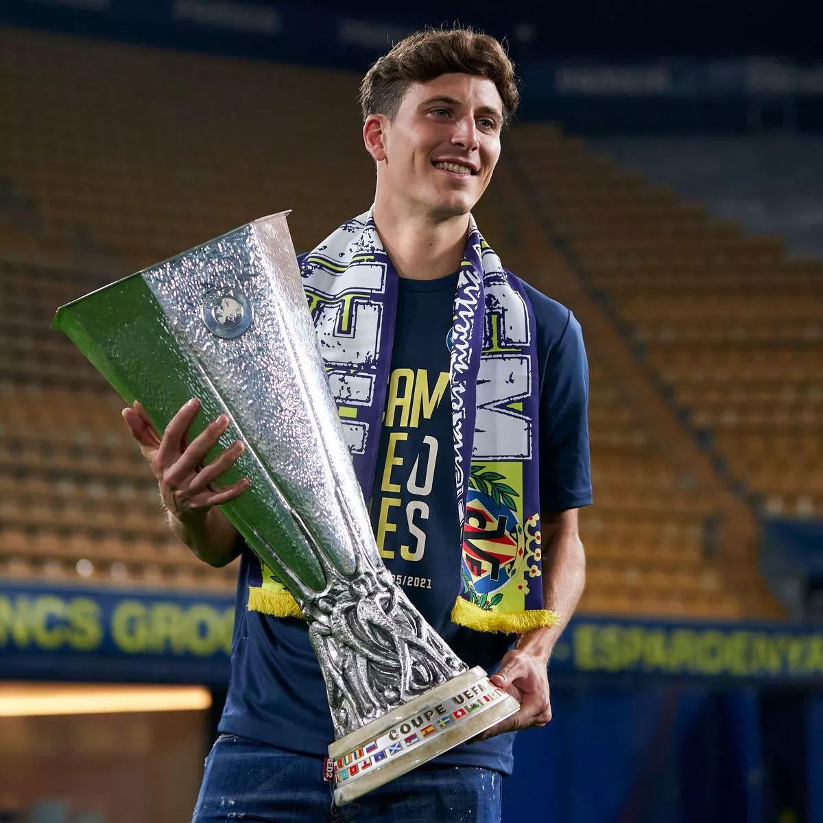 星空体育-法国杯冲刺阶段走向成谜,比利亚雷亚尔更衣室发声,态度坚定,数据趋势出现新变化的简单介绍