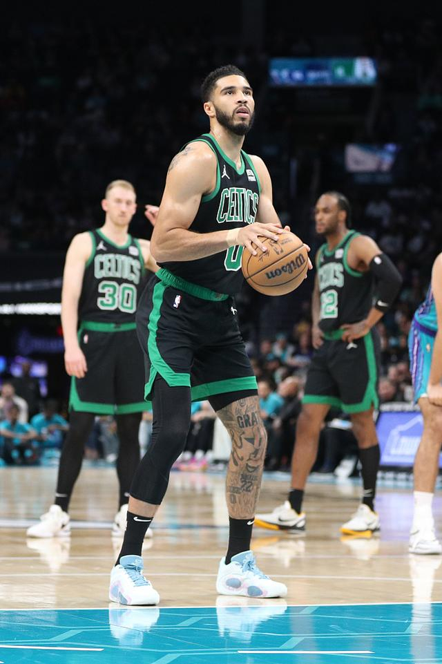 星空体育-包含塔图姆在拜仁比赛中精彩发挥，战术调整引发热议！的词条